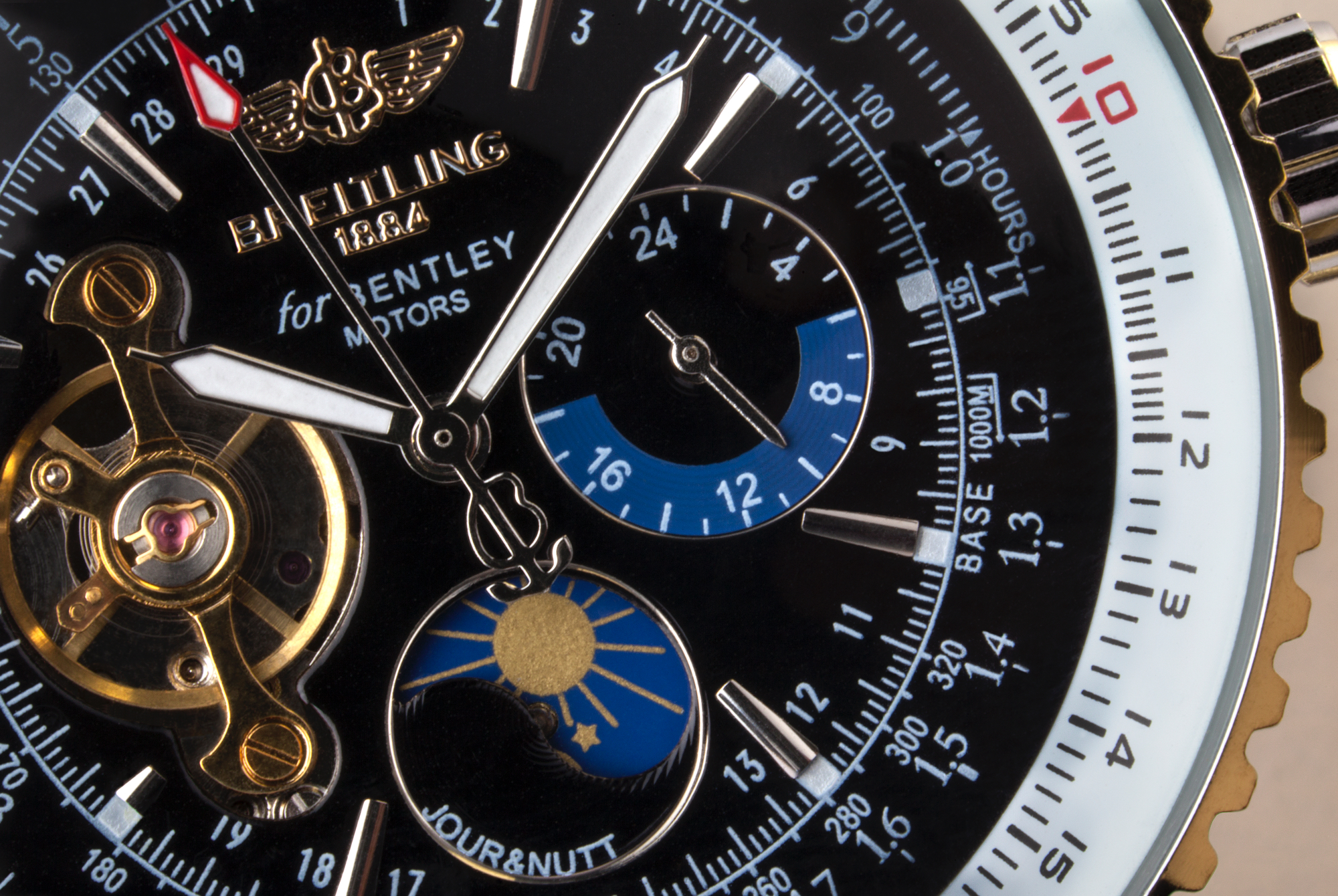 Če je ura Breitling že toliko let na trgu, potem je skoraj logično, da spada v najvišji kakovostni in cenovni razred